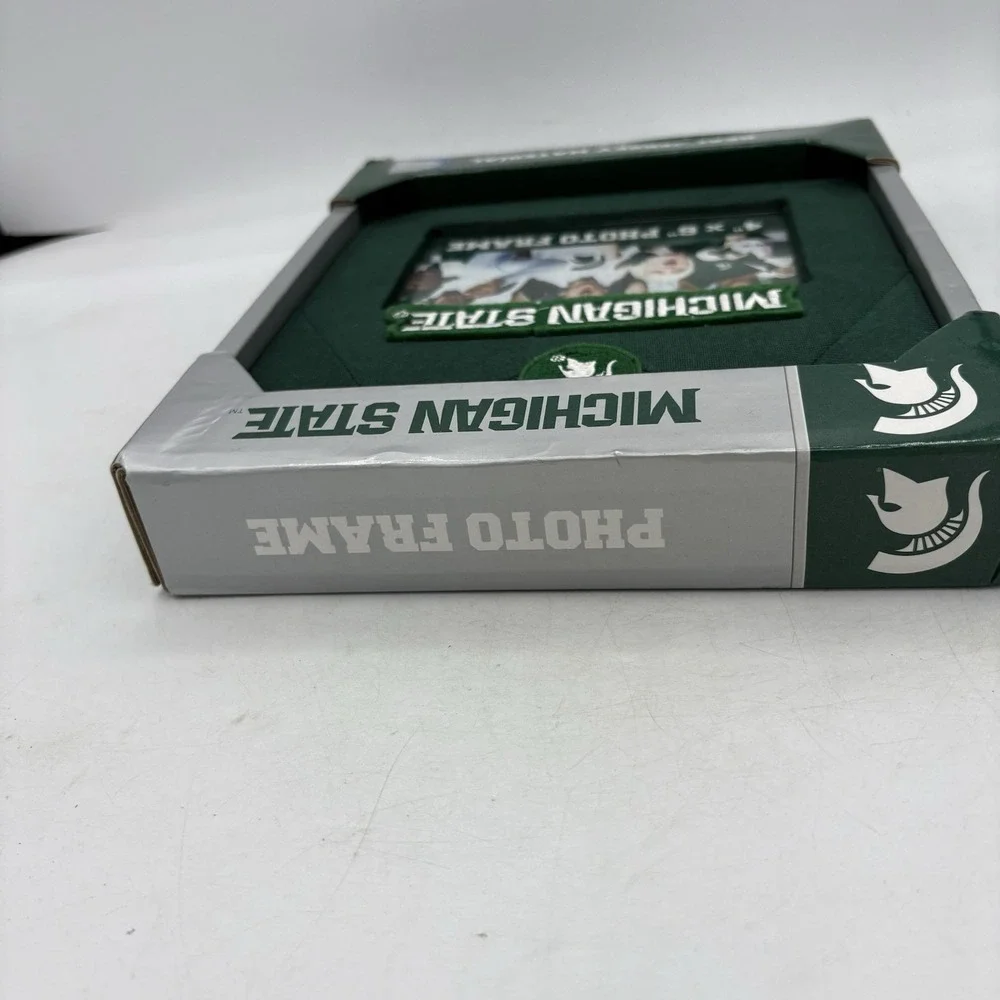 MasterPieces Photo Frame Michigan State Spartans NCAA Uniformed Jersey Grad Gift